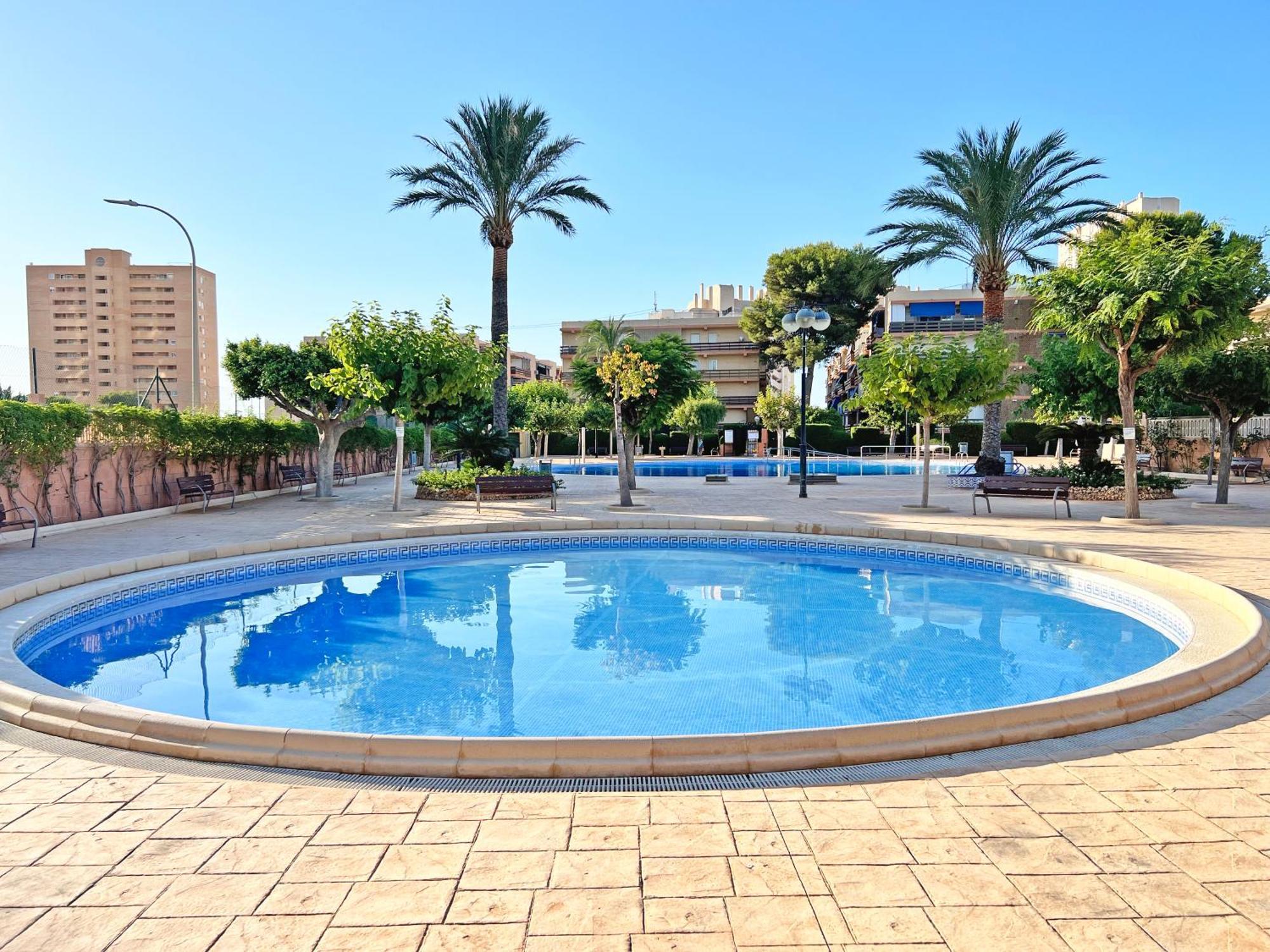 Coqueto Con Piscina, Nuevo A 50M Del Mar, Parking Gratis Apartamento El Campello Exterior foto