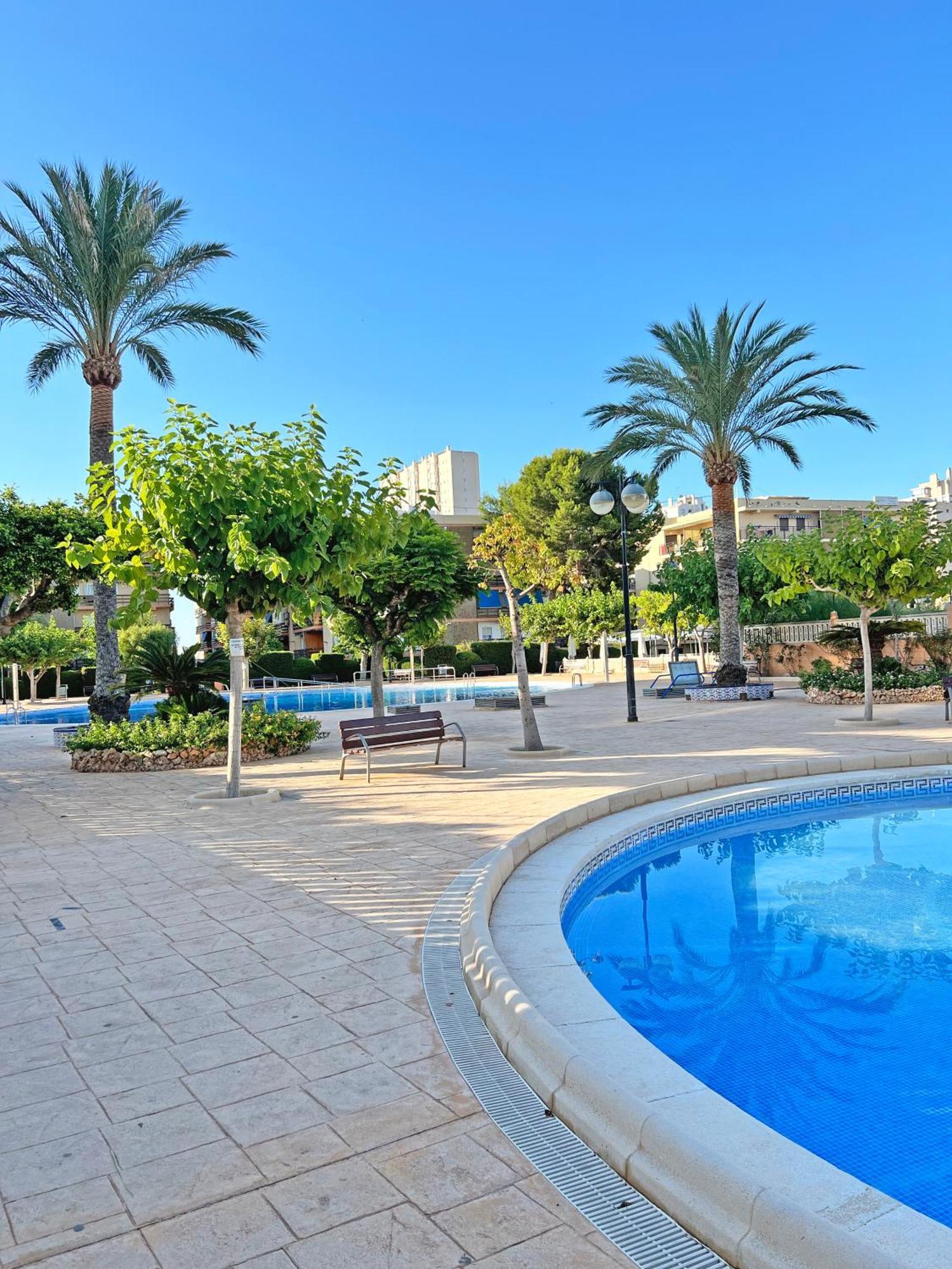Coqueto Con Piscina, Nuevo A 50M Del Mar, Parking Gratis Apartamento El Campello Exterior foto