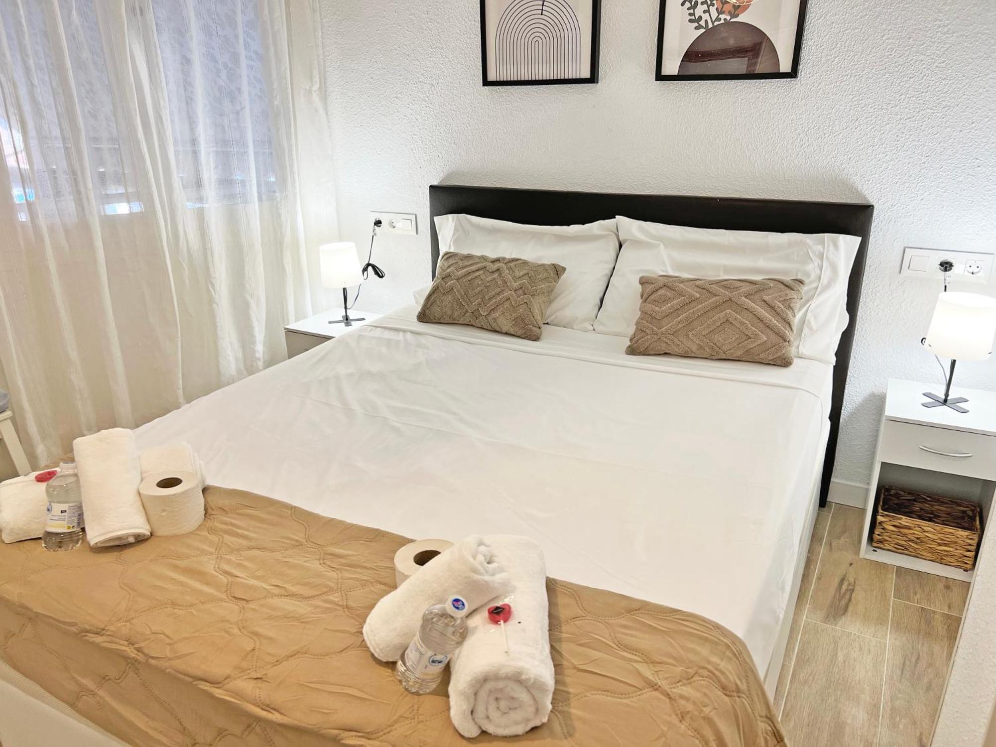 Coqueto Con Piscina, Nuevo A 50M Del Mar, Parking Gratis Apartamento El Campello Exterior foto