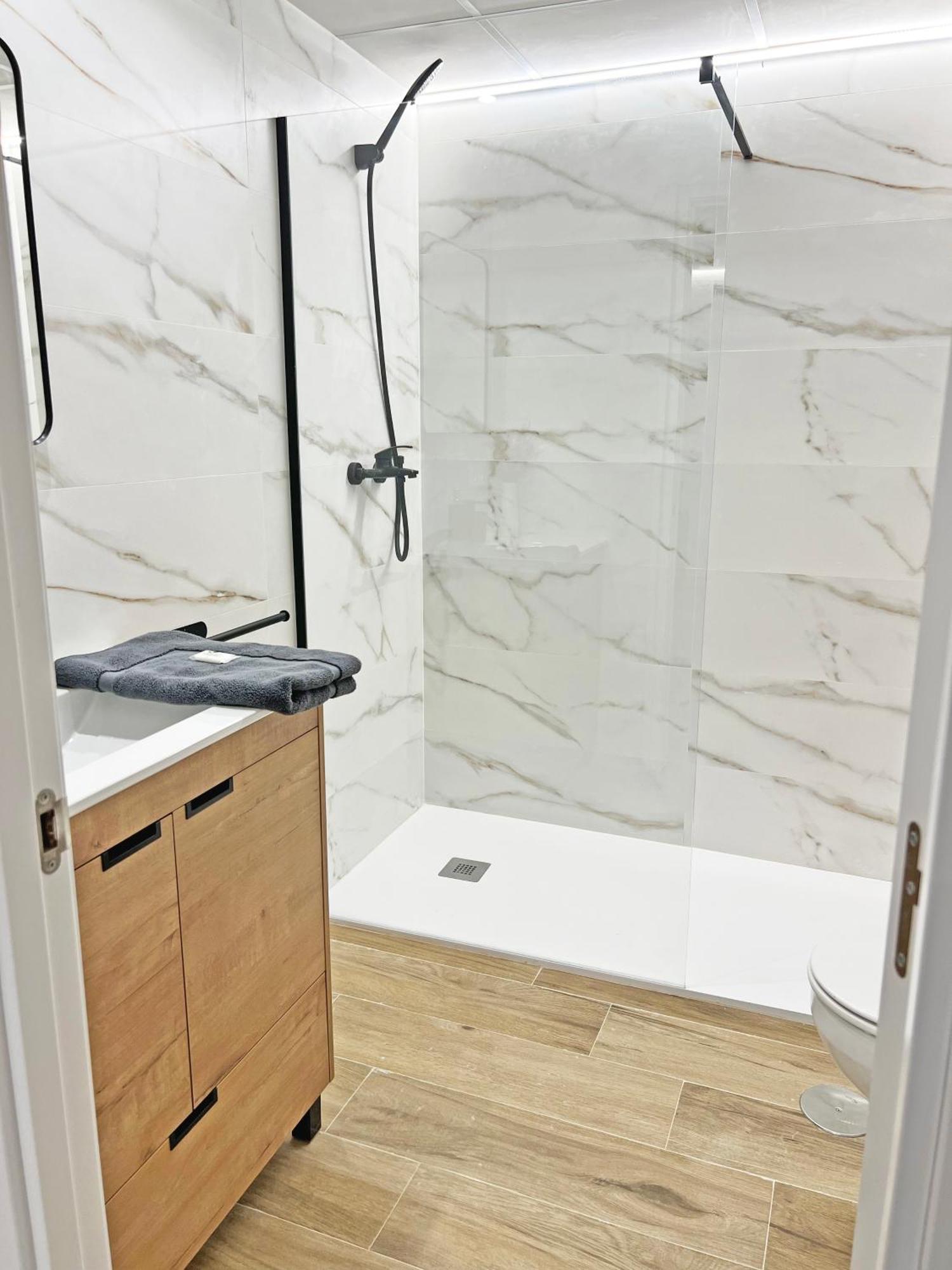 Coqueto Con Piscina, Nuevo A 50M Del Mar, Parking Gratis Apartamento El Campello Exterior foto